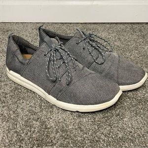 TOMS Sneakers Size 9.5